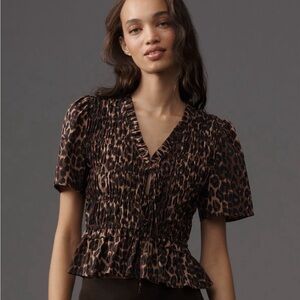 NWT Rails Portia Short-Sleeve V-Neck Blouse